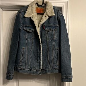 Levi's Classic Blue Denim Jacket with Sherpa Lining